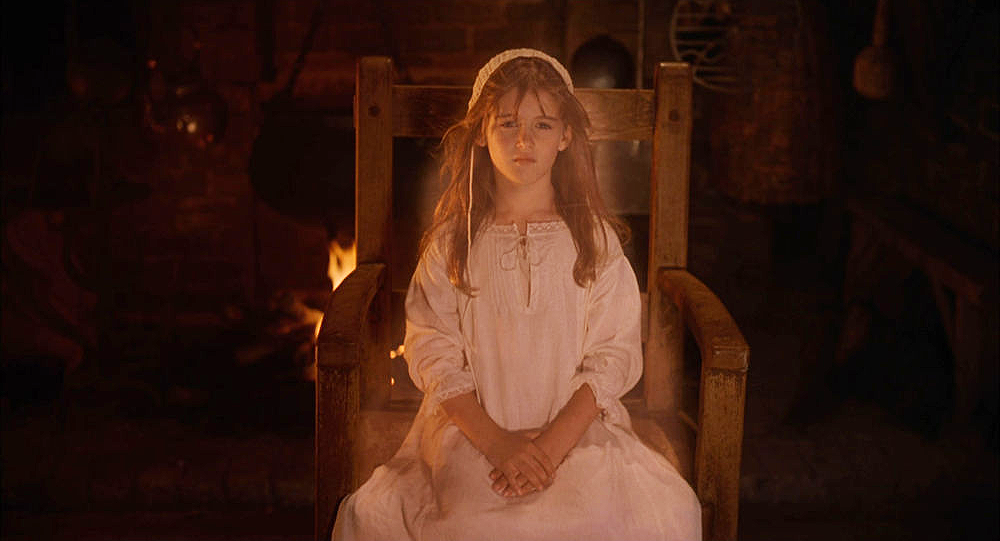 You Really Won't Believe What Emily Binx, the Little Girl From "Hocus