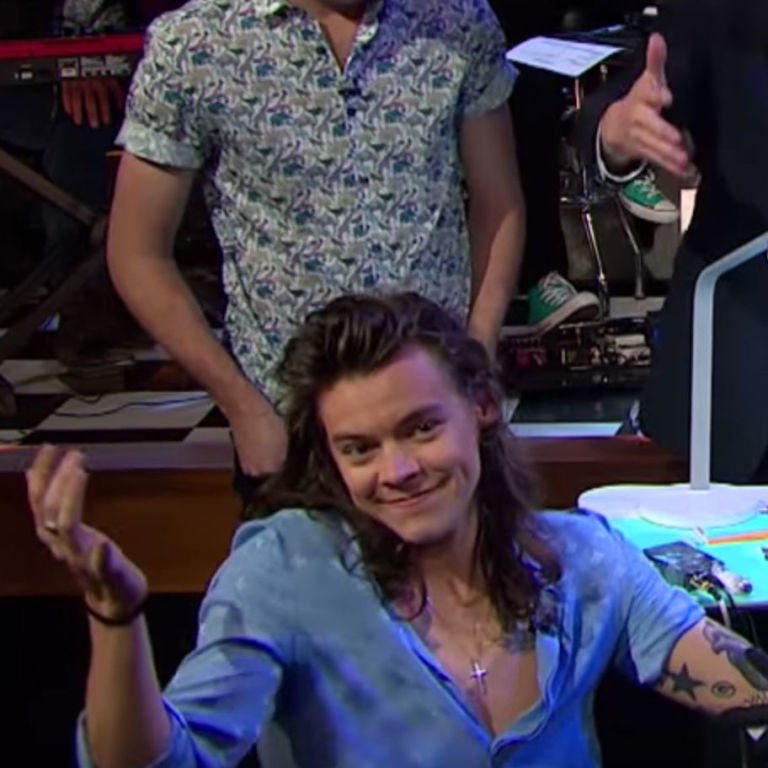Harry Styles Gets Tattoo On Tv | watch harry styles get a real tattoo on tv Harry Styles Gets Tattoo On Tv | watch harry styles get a real tattoo on tv