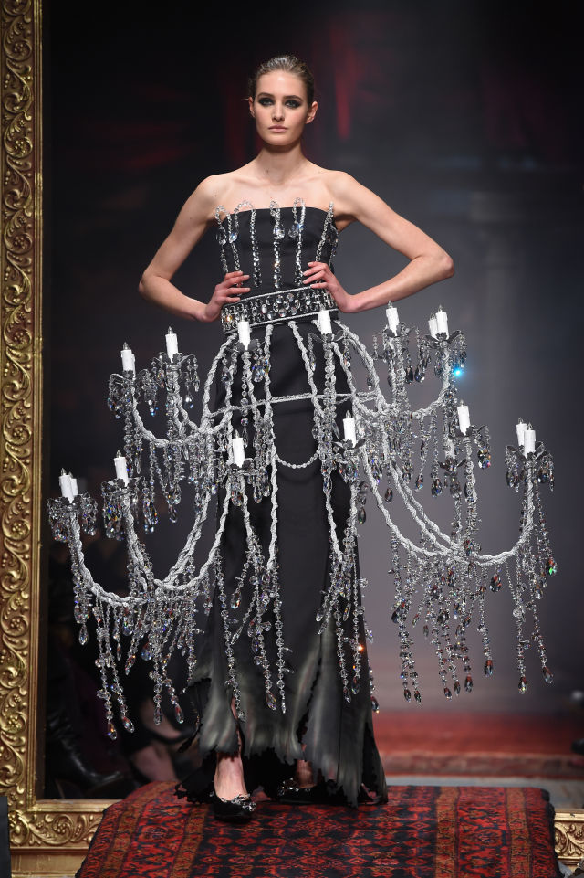 Moschino Chandelier Dress Moschino Fall 2016 Runway Show