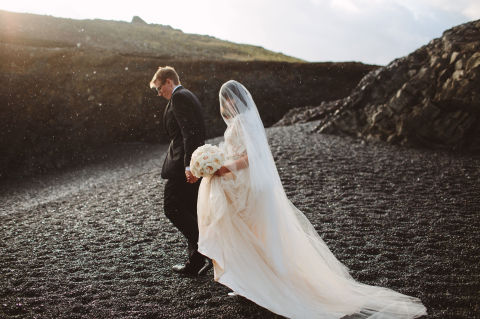 iceland beach wedding