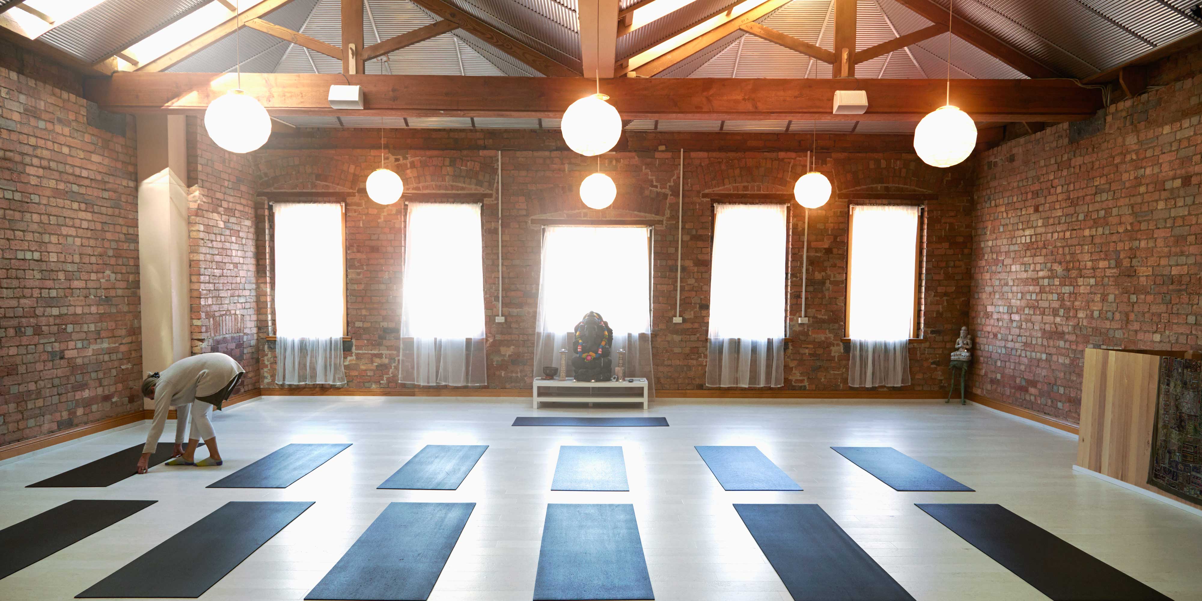 11 Brilliant Sex Tips from Yoga Instructors