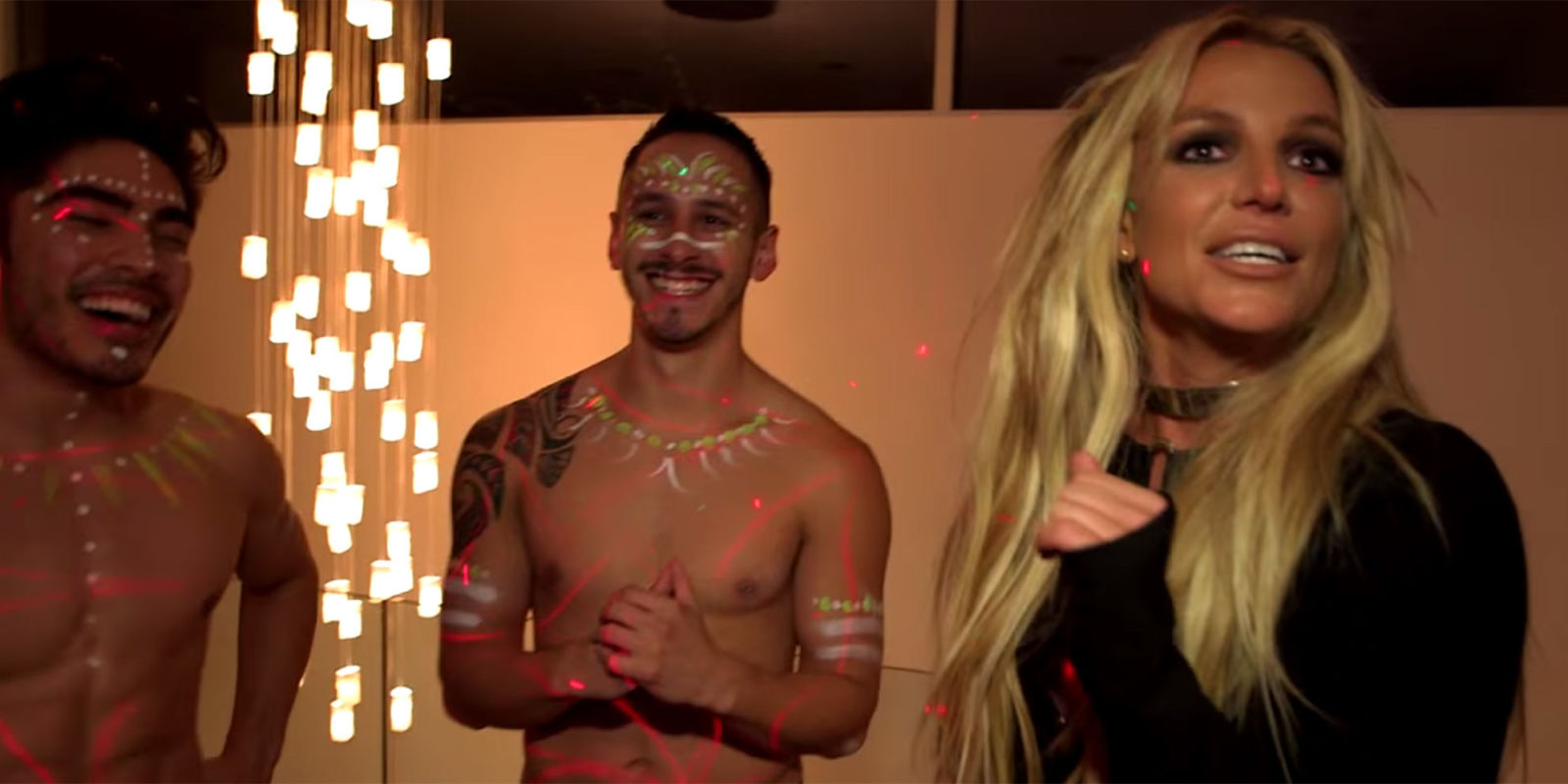 britney spears half naked pussy using suction cup dildo