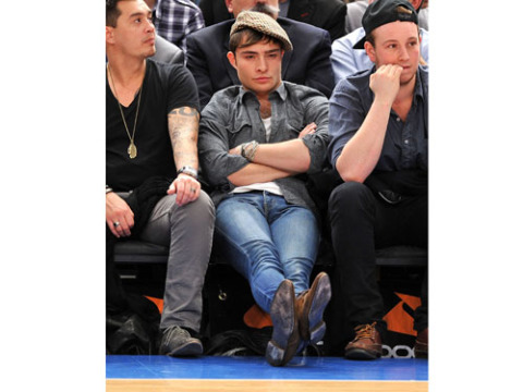 Hot Single Male Celebrities - Hottest Single Celebrity Men